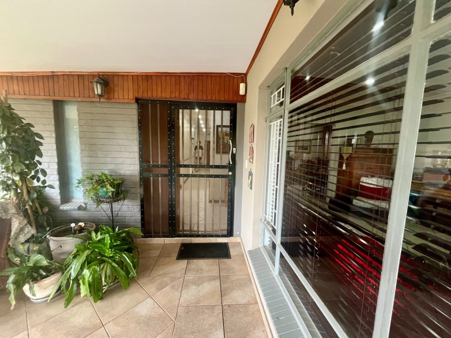 3 Bedroom Property for Sale in Flamwood North West